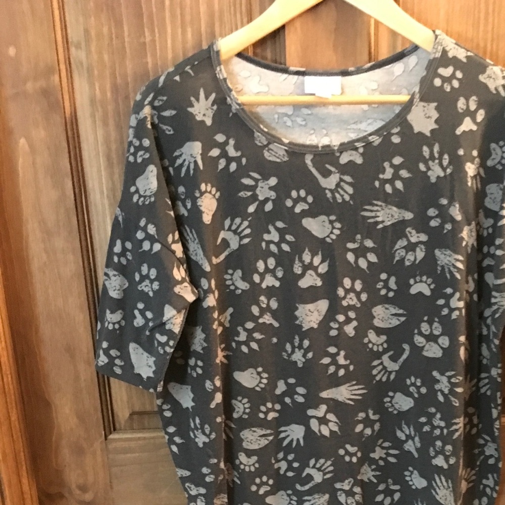 Lularoe Irma animal footprint